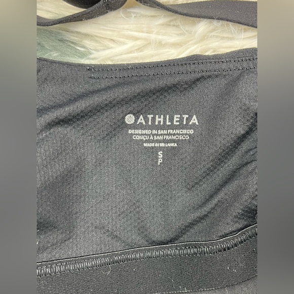 Athleta Women's 2-in-1 Crop Top Size Small Black V-Neck - Picture 7 of 8